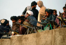 Talibanes lanzan ataques con 20 muertos tras el inicio de la retirada de EEUU