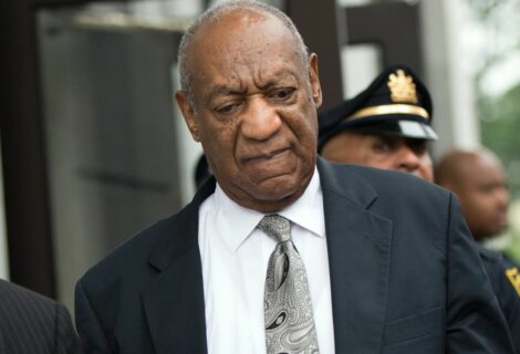 Bill Cosby sale de prisión tras anular un tribunal su condena