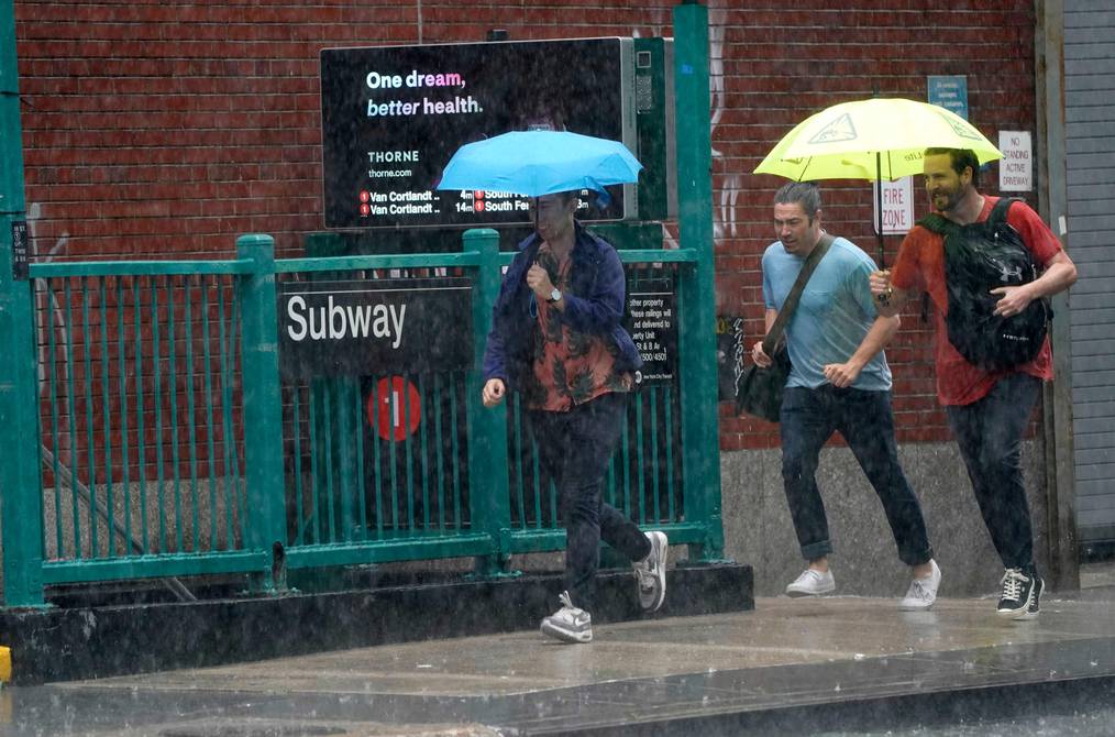 Tormenta Elsa descarga fuertes lluvias en Nueva York