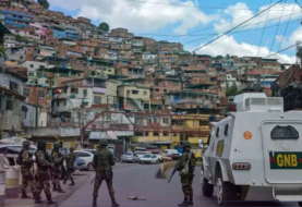 Caracas amanece bajo fuego de delincuentes