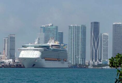Florida apelará decisión de tribunal que cierró los cruceros