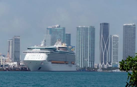 Florida apelará decisión de tribunal que cierró los cruceros