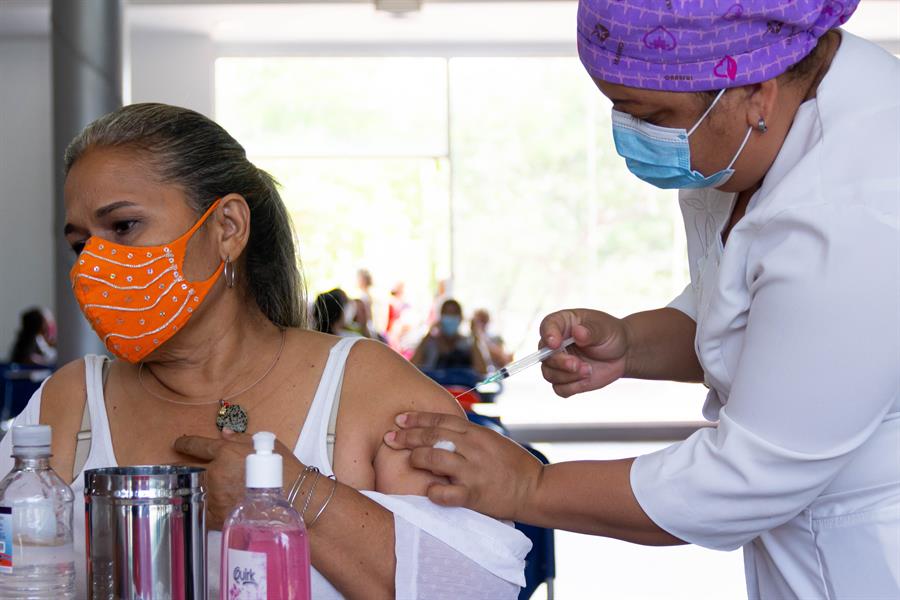 Venezuela ocupa los últimos puestos en vacunación anticovid