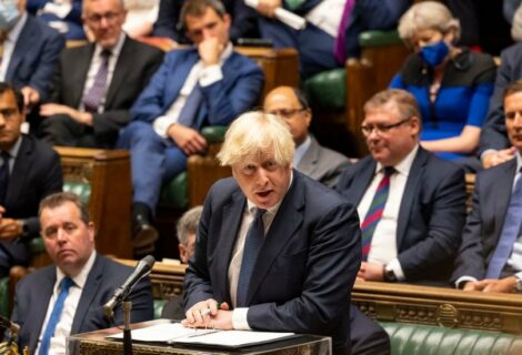 Boris Johnson: "Juzgaremos al régimen talibán por sus acciones"