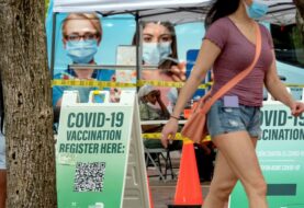 Florida reporta bajada de casos de covid-19