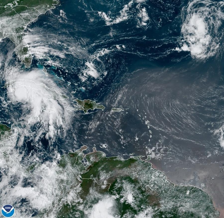 Ida amenaza con llegar a EEUU como un poderoso huracán