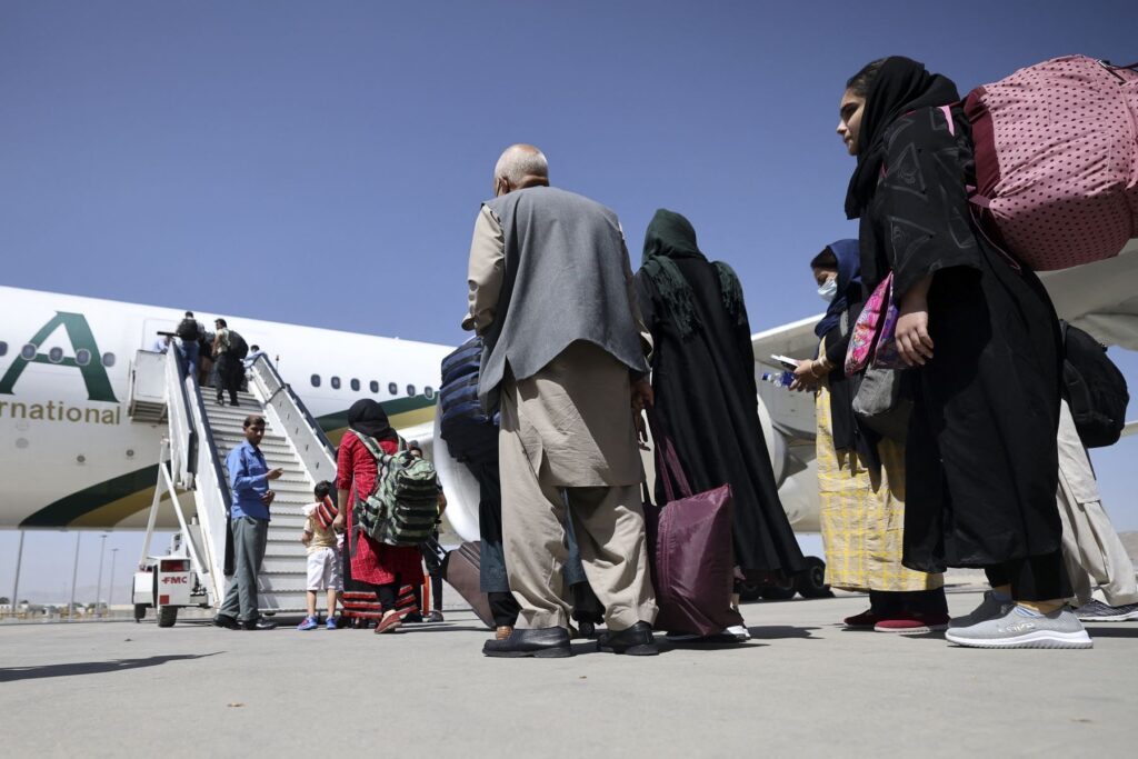 Vuelos humanitarios de la ONU vuelven a Kabul