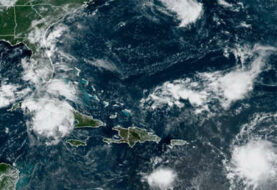 La tormenta tropical Alex avanza hacia Bermudas tras su paso por Florida y Cuba