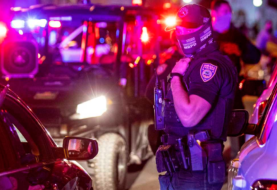 Policía se divierte mientras patrulla las calles de Miami Beach