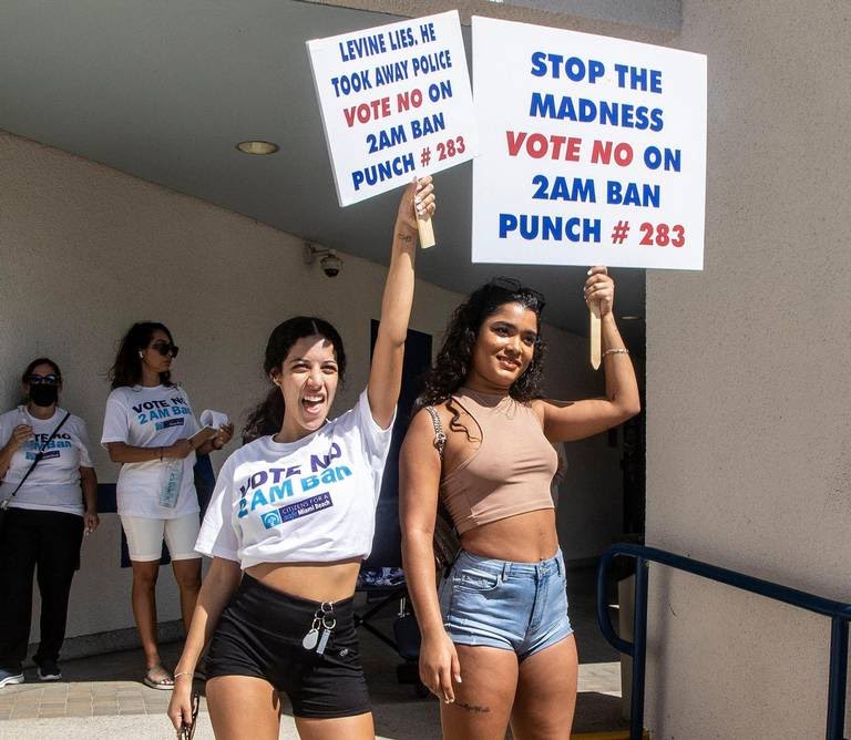Trabajadores de South Beach protestan por prohibición de alcohol