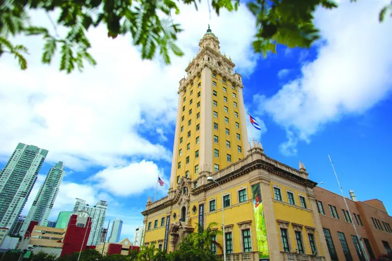 Miami: Campaña busca salvar la Torre de la Libertad