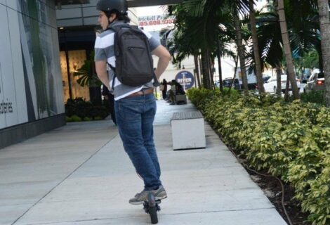 Miami vuelve a discutir el uso de patinetas