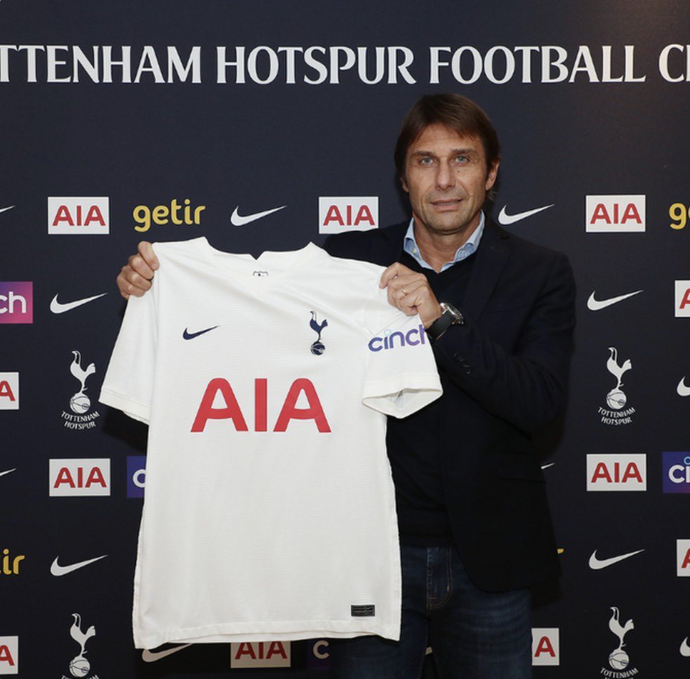 Antonio Conte firma con el Tottenham hasta 2023