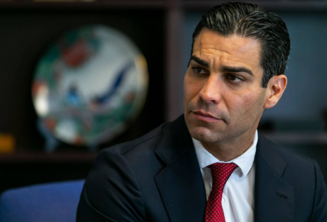 Alcalde de Miami busca un segundo mandato