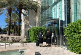 Turistas robadas en hotel de Miami atrapan a ladrona