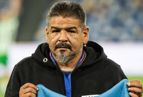 Familia y clubes de fútbol despiden a Hugo Maradona