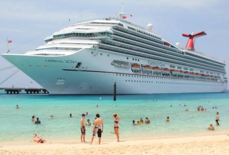 Cruceros de Carnival se declara culpable de violar orden
