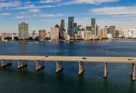Empleados de servicios profesionales en Miami alcanzan cifra récord