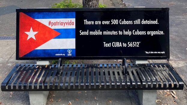 Donar minutos de celular, una forma de ayudar al cambio en Cuba