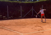 Kun Agüero mostró su talento para el tenis