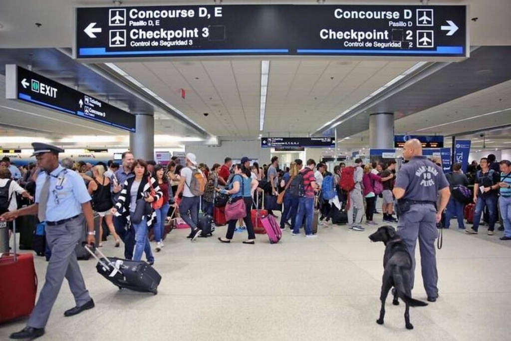 Temores por 5G tocan las puertas del aeropuerto de Miami