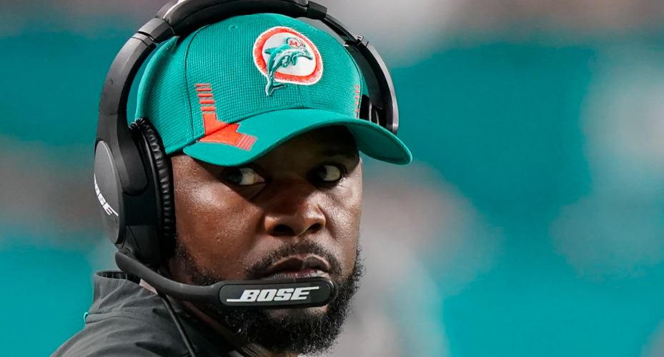 Exentrenador de los Miami Dolphins demanda a la liga por racismo