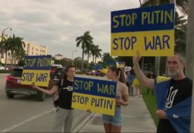 Ucranianos del sur de Florida piden el fin de la invasión rusa