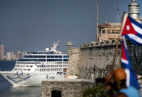 Juez dictamina que compañías de cruceros violaron embargo a Cuba