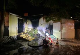 4 personas desplazadas tras incendio de casa en Miami