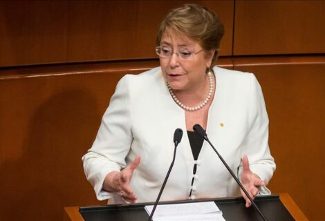 Bachelet ve como alentadora la posibilidad de reabrir diálogo con Venezuela