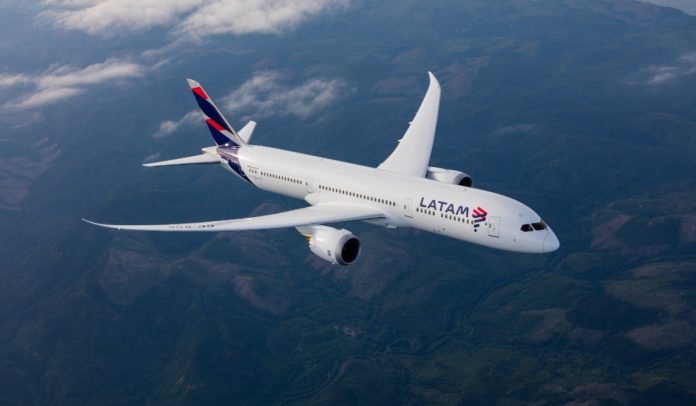 Latam Airlines revela nuevo plan de compensación de emisiones
