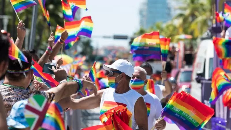 Senado de Florida aprueba polémica ley «No digas gay»
