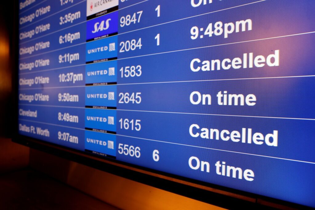 EEUU acumuló más de 3.500 vuelos cancelados