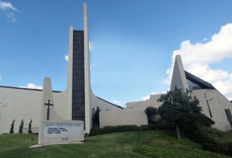 Un muerto y cuatro heridos graves por tiroteo en iglesia de Los Ángeles