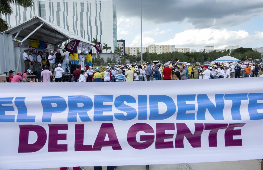Piden a colombianos en Miami que voten por «Fico» Gutiérrez