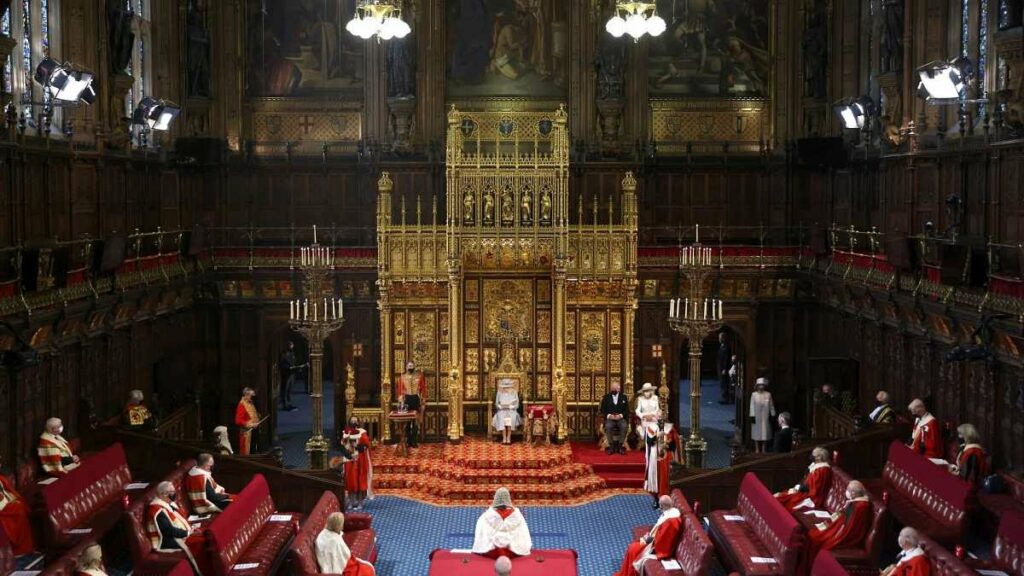 Isabel II no pronunciará el Discurso de la Reina en el Parlamento británico por primera vez en más de medio siglo