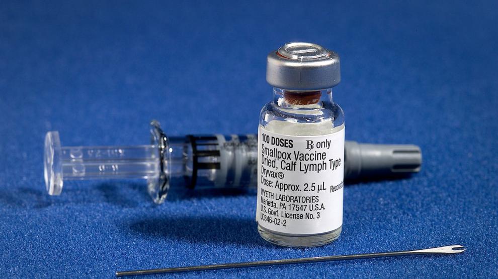 ¿Tener la vacuna contra la viruela te protege frente a la viruela del mono?