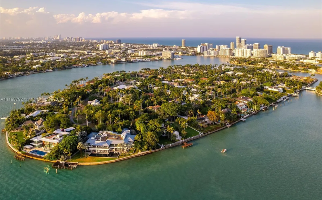 Así son las lujosas villas a la venta en Miami Beach