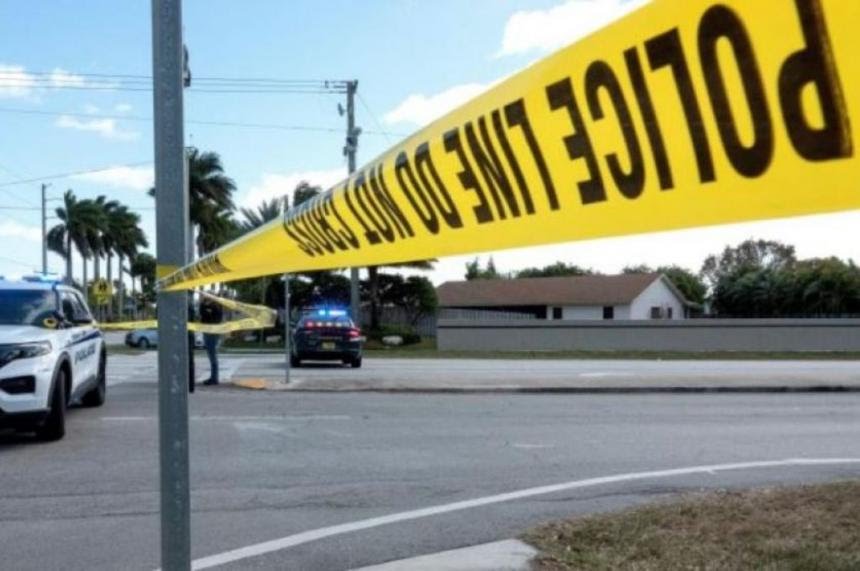 Un niño y tres adultos mueren en un tiroteo en Florida