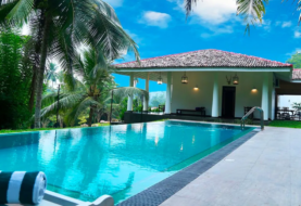 Disfrutar de la piscina en hoteles de Miami sin quedarte en ellos