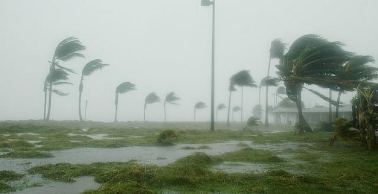Venezuela observa “debilitamiento” del ciclón a su paso por el Caribe