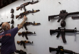 Corte Suprema analiza ley que prohíbe a gobiernos legislar sobre las armas