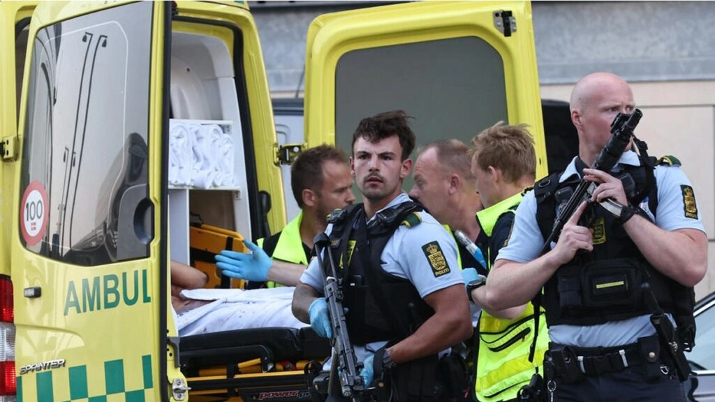 Varios heridos tras tiroteo en centro comercial de Copenhague