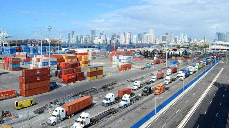 Puertos de Florida reportan sustancial alza de carga