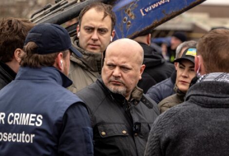 Un equipo de la CPI viajará al este de Ucrania para investigar crímenes de lesa humanidad