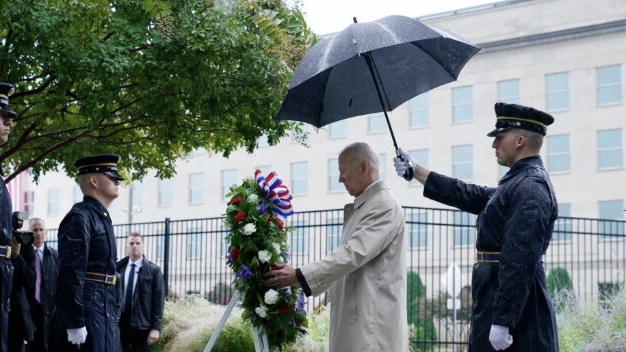 Biden homenajea a víctimas del 11-S a 21 años de los atentados