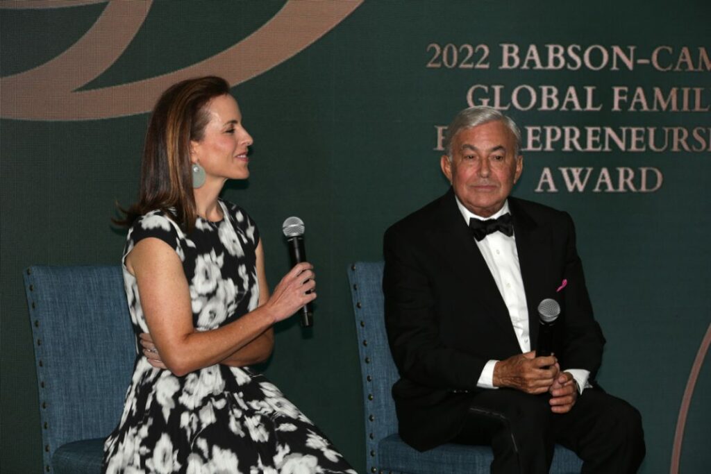Gustavo Cisneros y familia reciben un premio empresarial en Miami