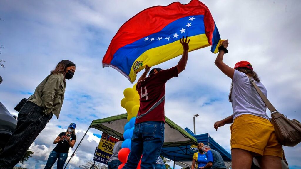 Congresistas demócratas piden a Biden que no expulse a venezolanos