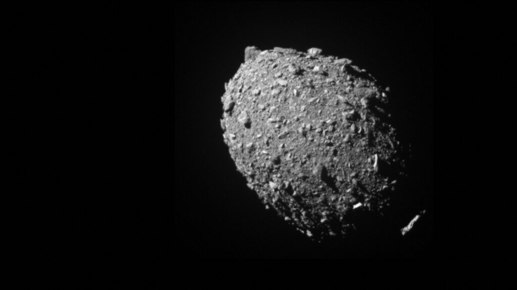 La NASA logró desviar trayectoria de asteroide en test de defensa de la Tierra
