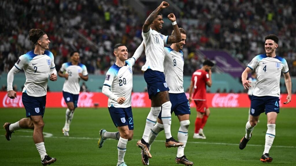 Inglaterra golea 6-2 a Irán y presenta candidatura al título en Catar-2022